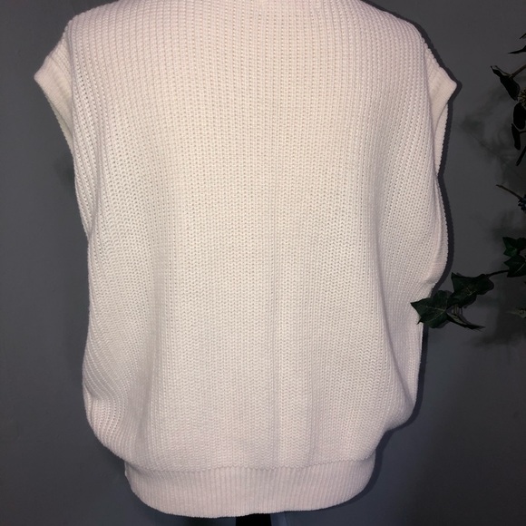 VINTAGE | RADISHES & ROSES | SLEEVELESS SWEATER - Picture 4 of 5